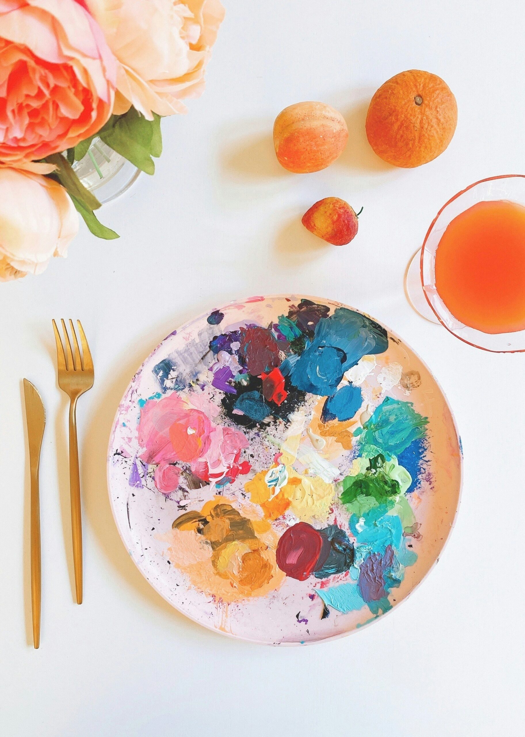 Plate-with-paint Kids Workshops News School Holidays program Jane Seychell Gallery Art Trails Tasmania Explore Your Creativity Image shows a painting of a tree for the Event News story Workshop News Calendar of Art Workshops and Classes with Artist in Residence Julie McDonald Art Trails Tasmania