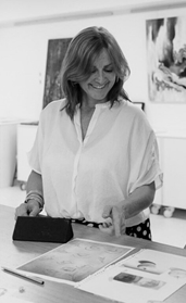 Image shows a painting of a tree for the Event News story Workshop News Calendar of Art Workshops and Classes with Artist in Residence Julie McDonald Art Trails Tasmania